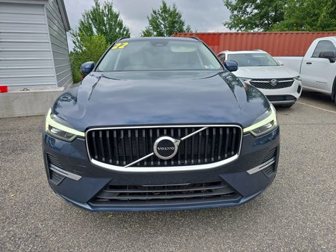 Used 2022 Volvo XC60 B5 Momentum w/ Climate Package AWD/4WD image 11