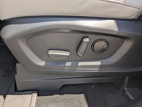 New 2026 Ford Explorer Active w/ Active Comfort Package RWD image 21