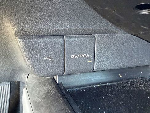 Used 2022 Toyota Camry LE image 21