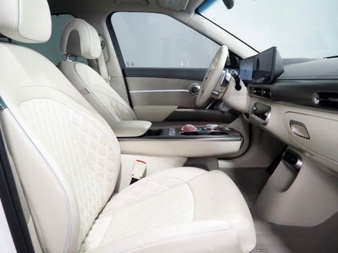 Used 2023 Genesis GV60 Performance AWD/4WD image 15