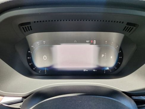 Certified 2025 Volvo XC60 B5 Plus w/ Climate Package image 16