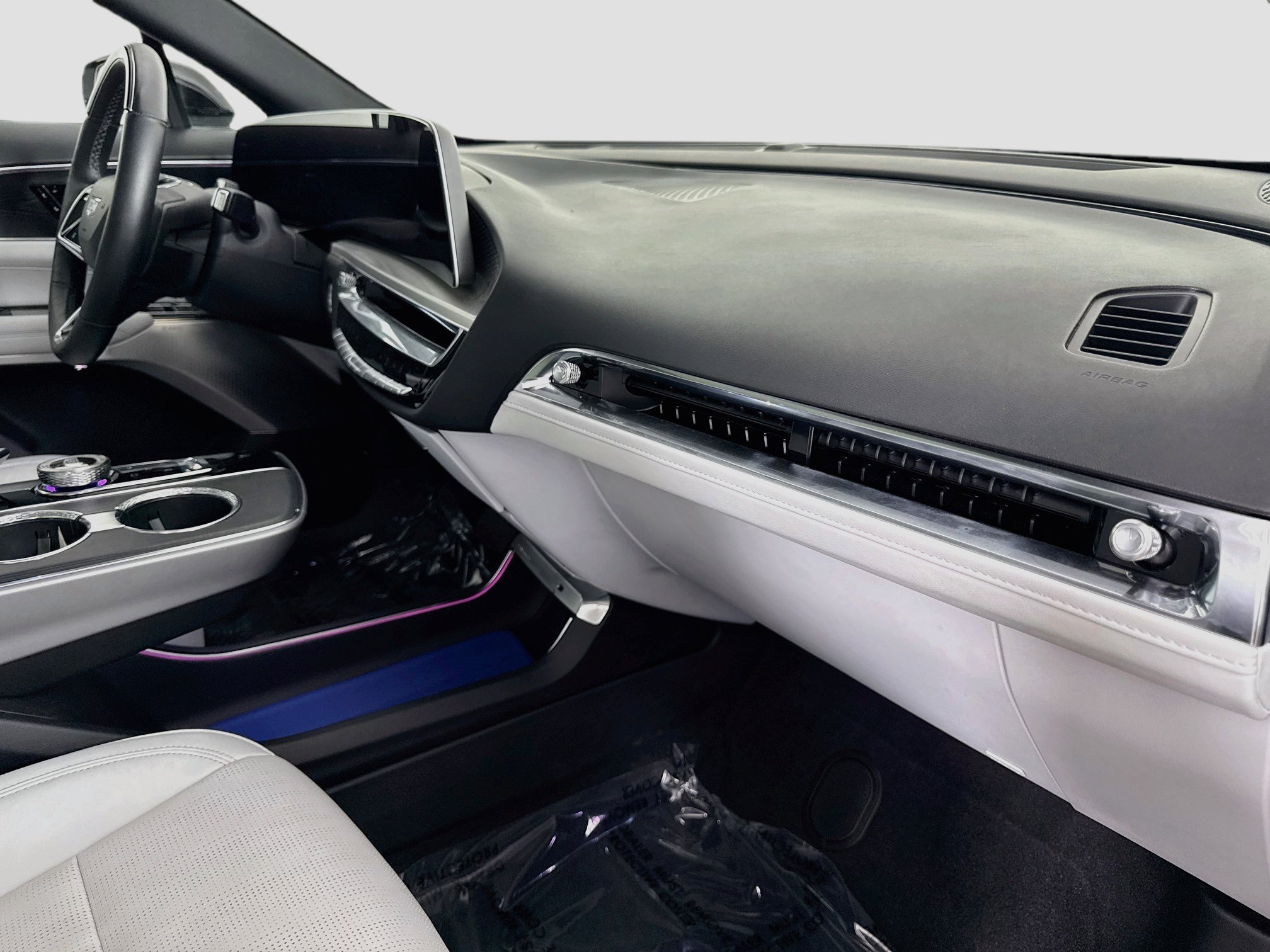 Used 2024 Cadillac Lyriq Luxury RWD image 32