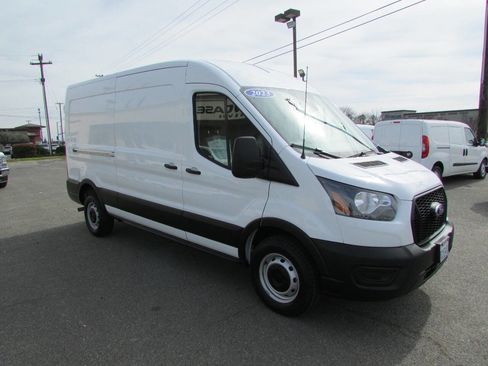 Used 2023 Ford Transit 250 Medium Roof image 2