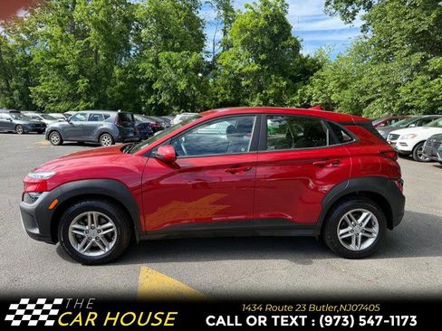 Used 2022 Hyundai Kona SE AWD/4WD image 3