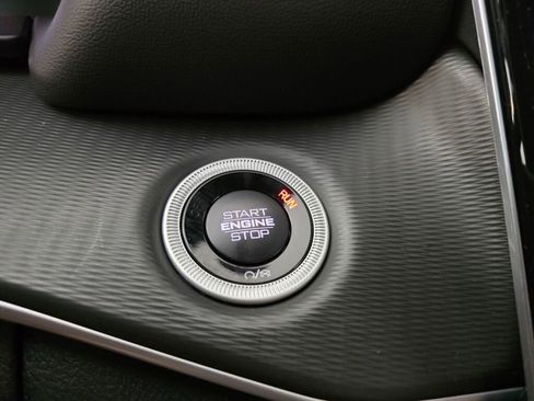 New 2025 Jeep Grand Cherokee Altitude image 21