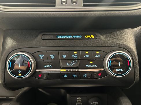 Certified 2024 Ford Escape Active AWD/4WD image 17