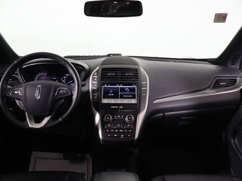 Used 2017 Lincoln MKC Premiere image 28