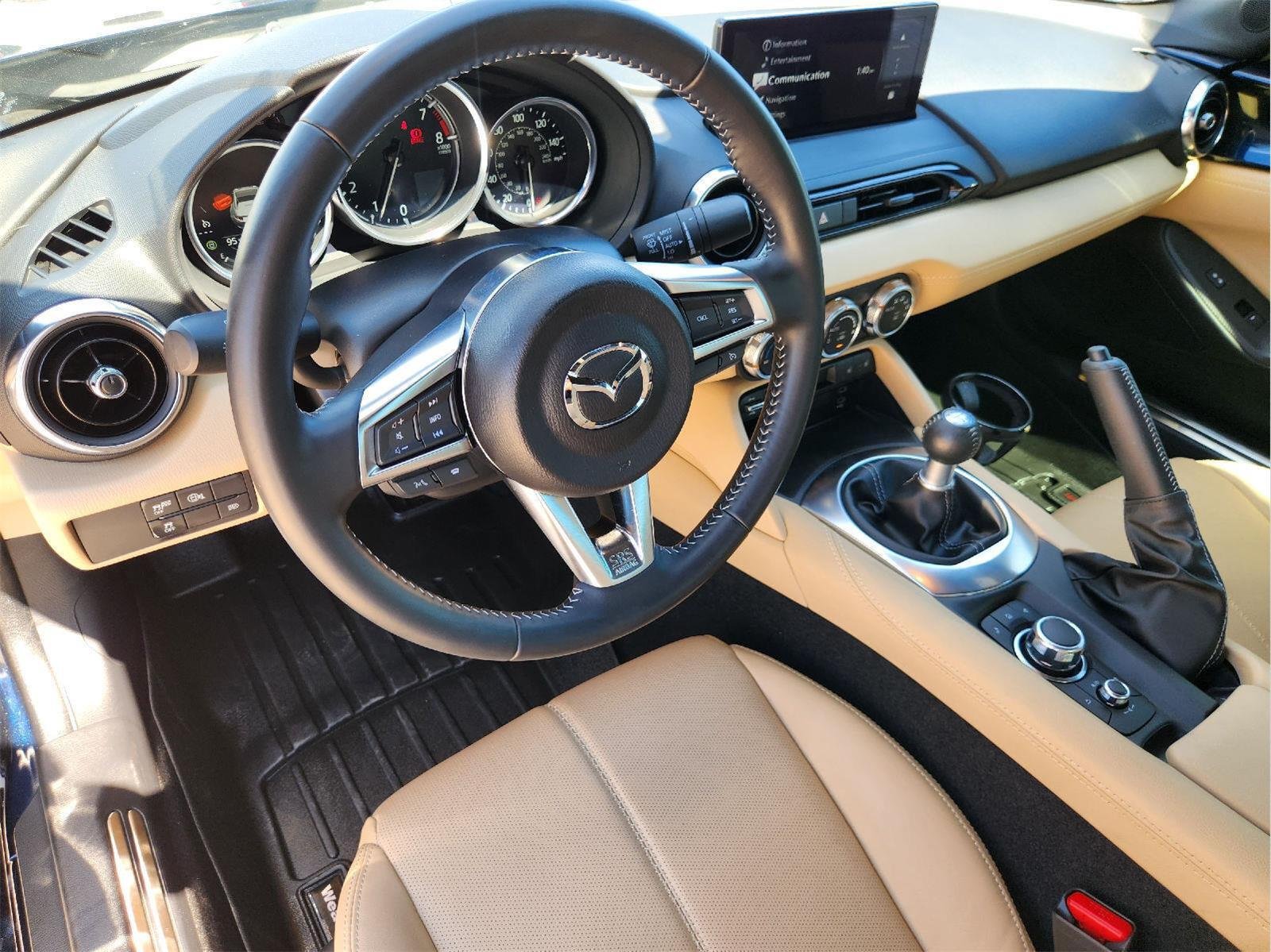 Used 2025 MAZDA MX-5 Miata RF Grand Touring RWD image 27
