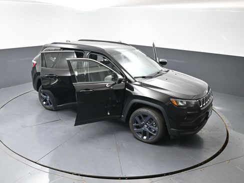 New 2026 Jeep Compass Latitude AWD/4WD image 48