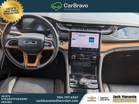 Used 2025 Jeep Grand Cherokee L Summit AWD/4WD image 14