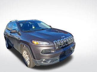 Certified 2017 Jeep Cherokee Latitude w/ Comfort/Convenience Group video 1