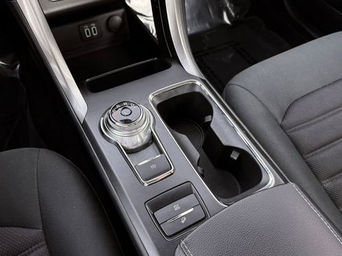 Used 2019 Ford Fusion SE FWD image 38