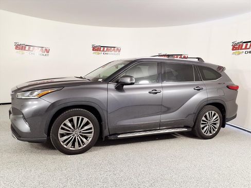 Used 2021 Toyota Highlander Platinum image 21