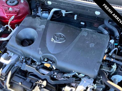 Used 2021 Toyota RAV4 XLE image 29