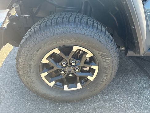 Used 2024 Jeep Wrangler Unlimited Rubicon 4xe AWD/4WD image 11