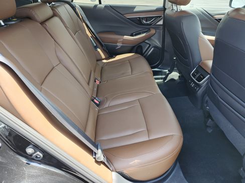 Used 2025 Subaru Outback Touring AWD/4WD image 21