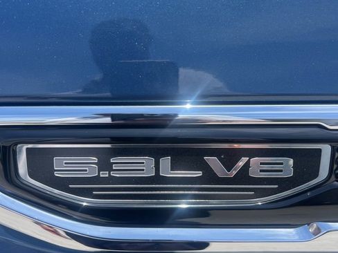 Used 2024 GMC Sierra 1500 SLT w/ SLT Premium Plus Package RWD image 11