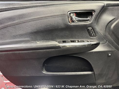 Used 2017 Toyota Avalon Limited w/ Carpet Mat Package image 24