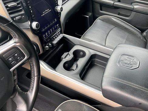 Used 2021 RAM 2500 Laramie AWD/4WD image 18