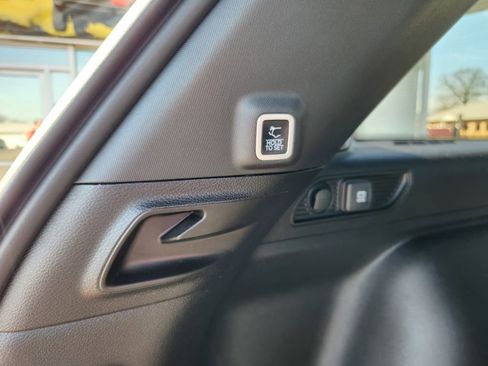 Used 2024 Jeep Grand Cherokee Limited w/ Luxury Tech Group II image 11