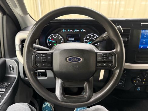 Used 2024 Ford F350 XLT AWD/4WD image 32