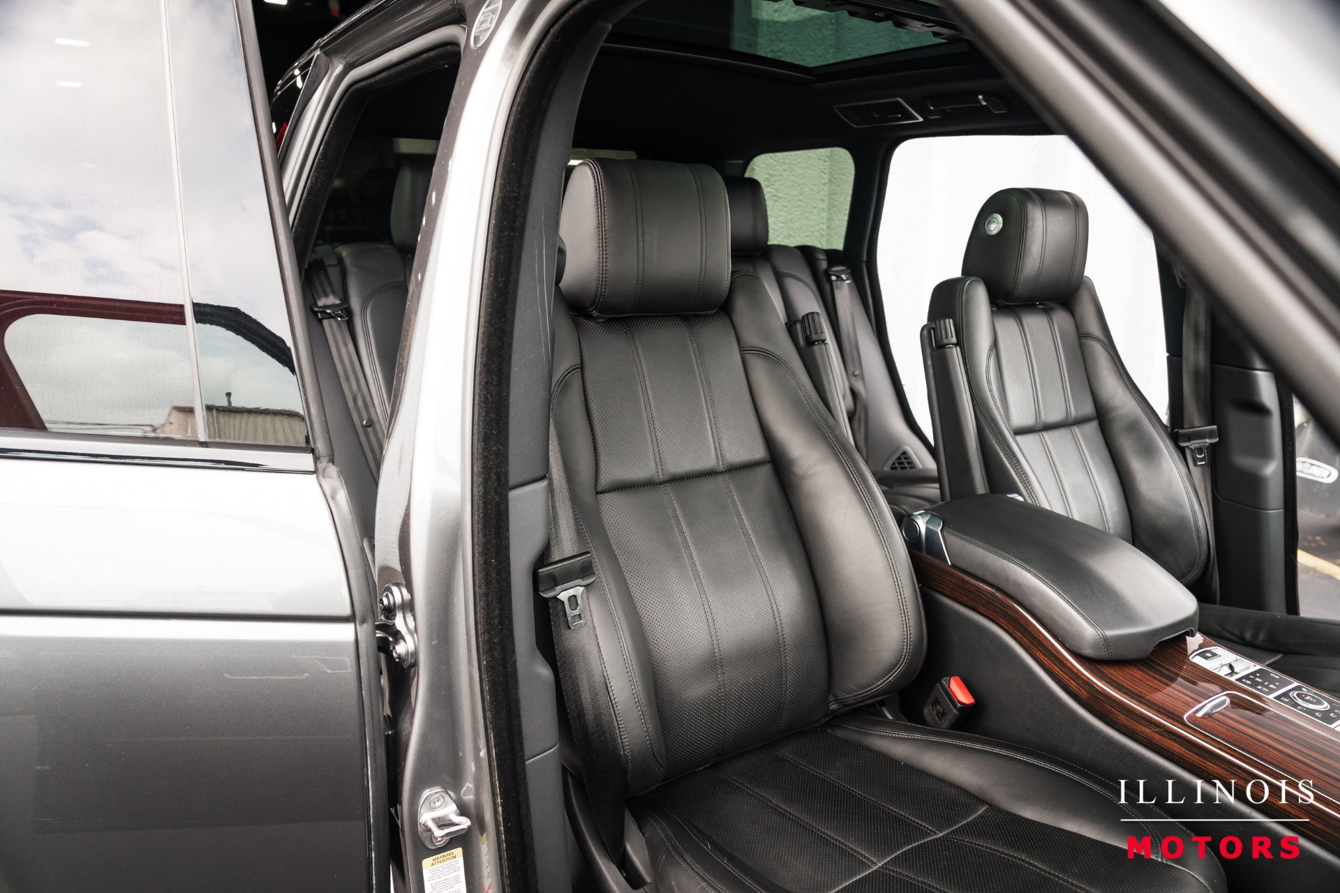 Used 2015 Land Rover Range Rover HSE AWD/4WD image 27