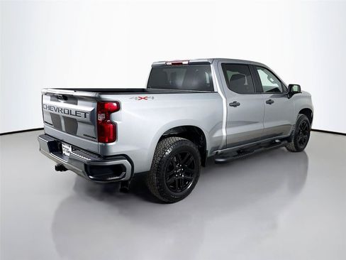 Used 2023 Chevrolet Silverado 1500 Custom w/ Rally Edition AWD/4WD image 9