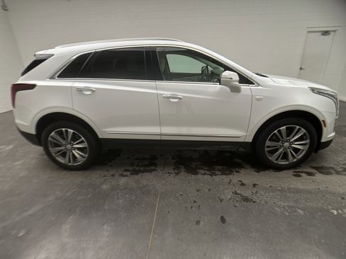 Used 2025 Cadillac XT5 Premium Luxury image 10