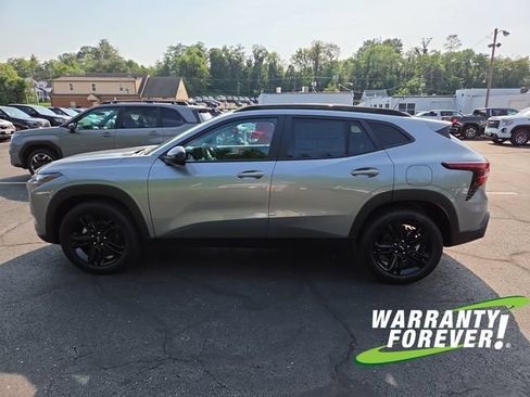 New 2026 Chevrolet Trax ACTIV w/ Sunroof Package FWD image 4