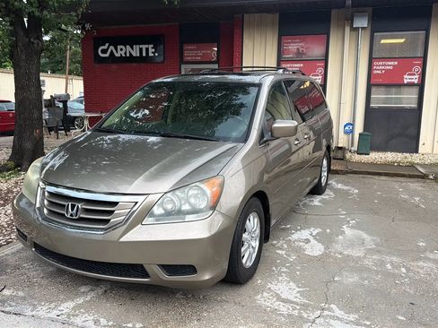 Used 2010 Honda Odyssey EX-L image 1
