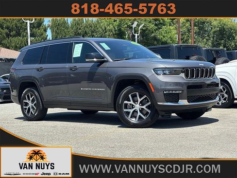 Used 2024 Jeep Grand Cherokee L Limited AWD/4WD image 1