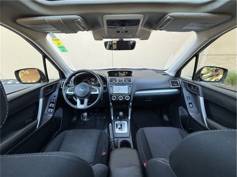 Used 2017 Subaru Forester 2.5i Premium AWD/4WD image 20