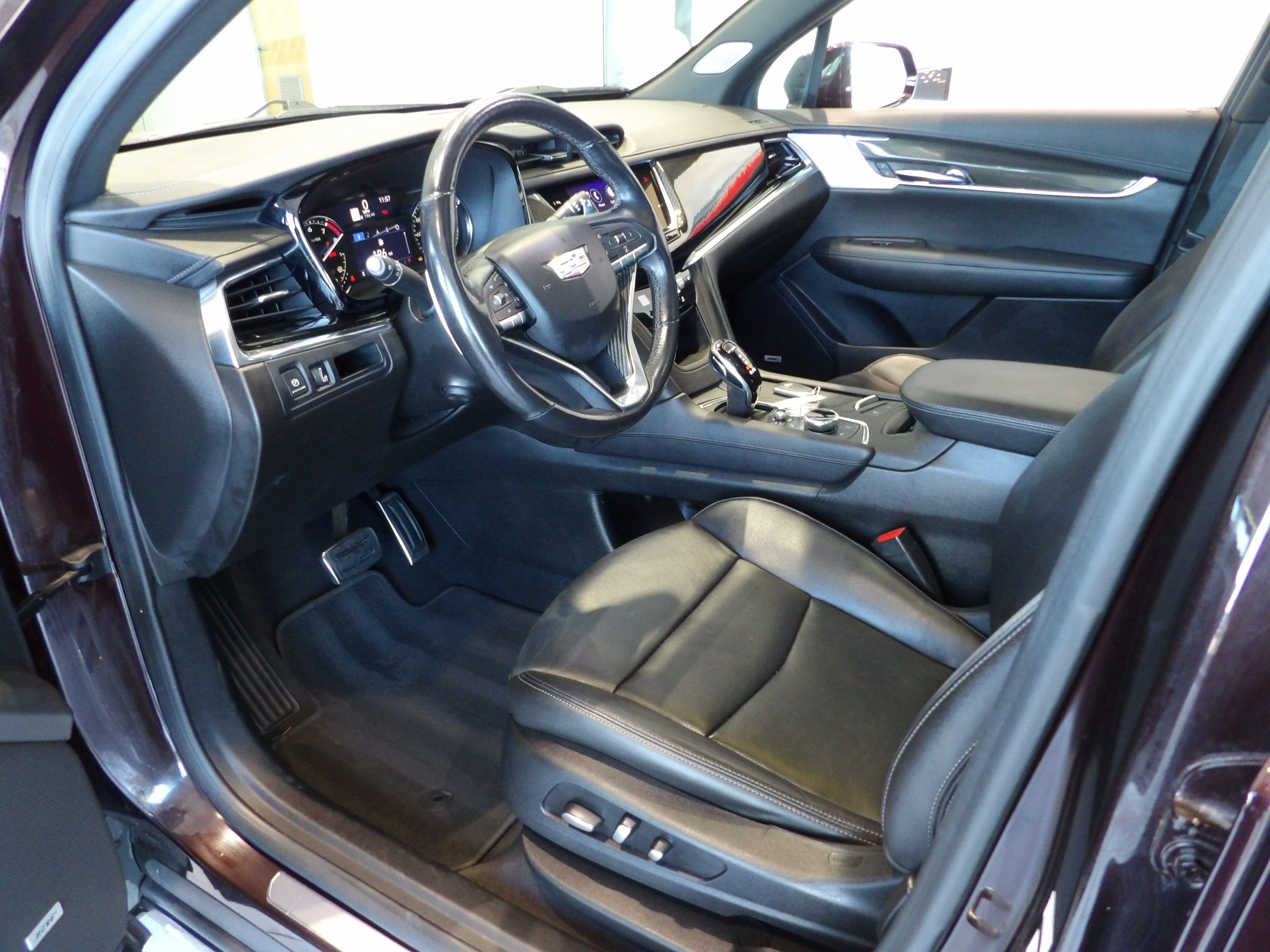 Used 2020 Cadillac XT6 Sport AWD/4WD image 10