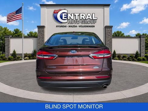 Used 2019 Ford Fusion SE w/ Equipment Group 151A FWD image 7