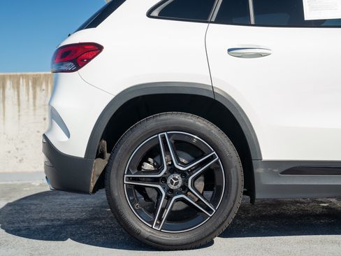 Certified 2021 Mercedes-Benz GLA 250 4MATIC image 13