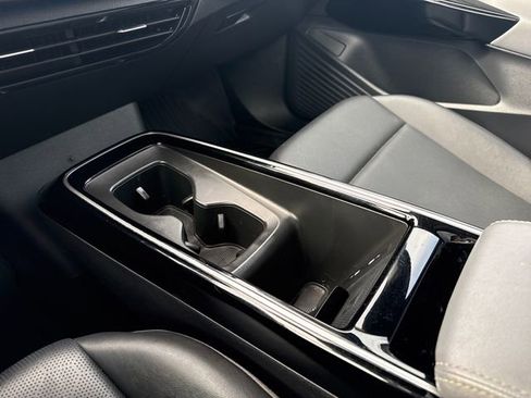 Used 2023 Volkswagen ID.4 Pro S image 32