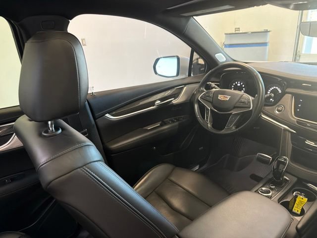 Used 2023 Cadillac XT5 Sportv w/ Technology Package AWD/4WD image 32