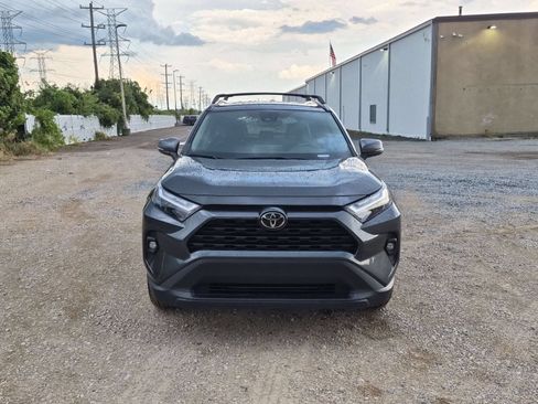 Used 2023 Toyota RAV4 XLE Premium FWD image 9