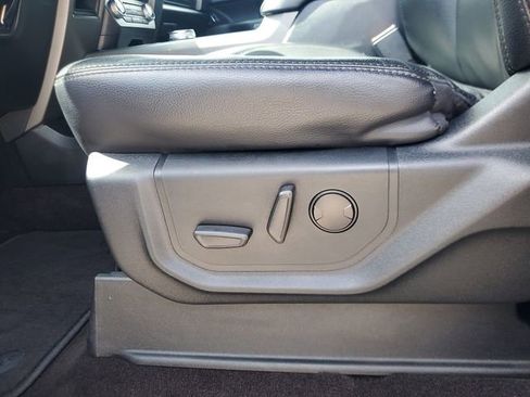 Used 2021 Ford Expedition XLT image 14