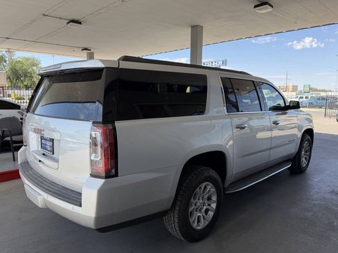 Used 2019 GMC Yukon XL SLT w/ Open Road Package AWD/4WD image 5
