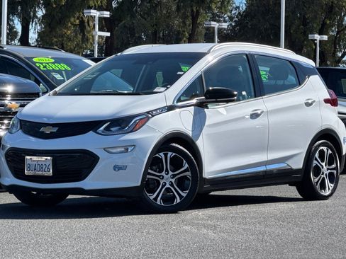 Used 2020 Chevrolet Bolt Premier w/ Infotainment Package image 9