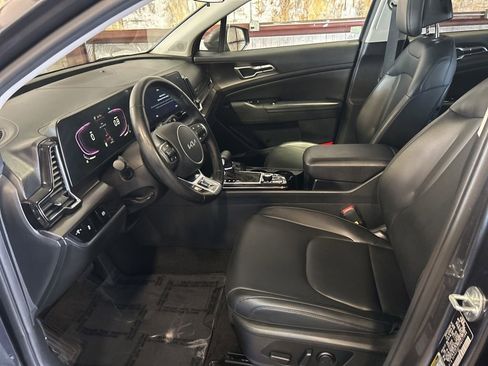 Certified 2023 Kia Sportage EX image 18