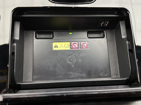 Used 2023 Subaru Solterra AWD image 19