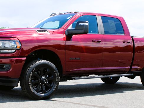 Used 2024 RAM 2500 Big Horn w/ Night Edition AWD/4WD image 19