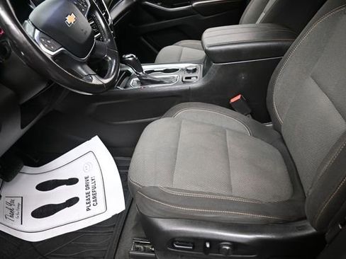 Used 2020 Chevrolet Traverse LT FWD image 15