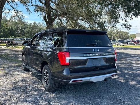 Used 2024 Ford Expedition XLT RWD image 4