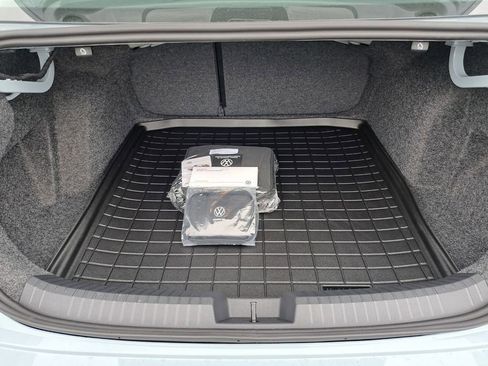 New 2026 Volkswagen Jetta SE image 31