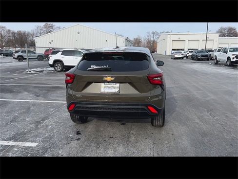 Certified 2024 Chevrolet Trax LS w/ LS Convenience Package image 7