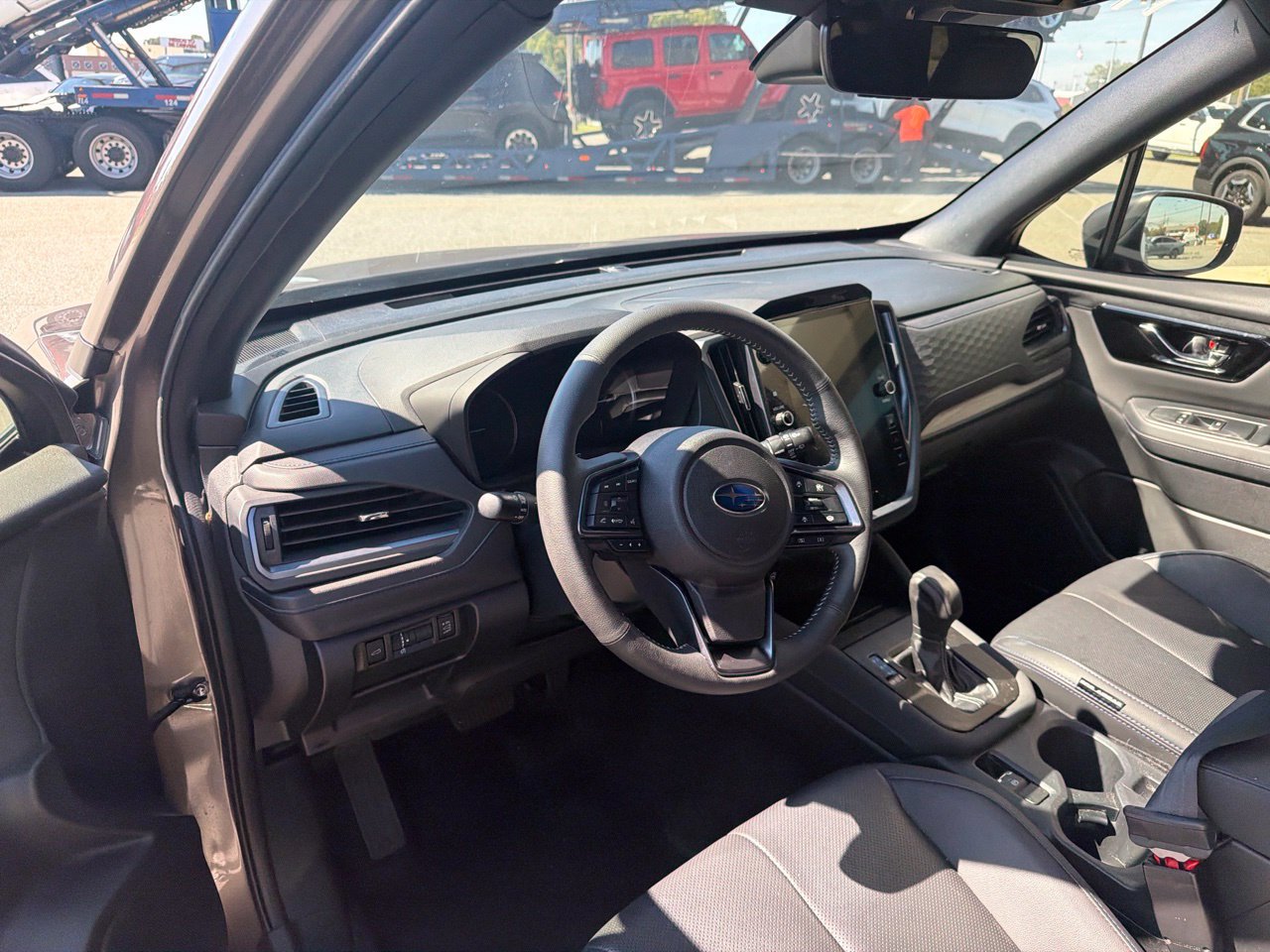 Used 2025 Subaru Forester Limited w/ Popular Package #2 AWD/4WD image 4