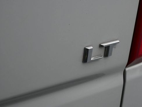Used 2024 Chevrolet Silverado 1500 LT RWD image 34